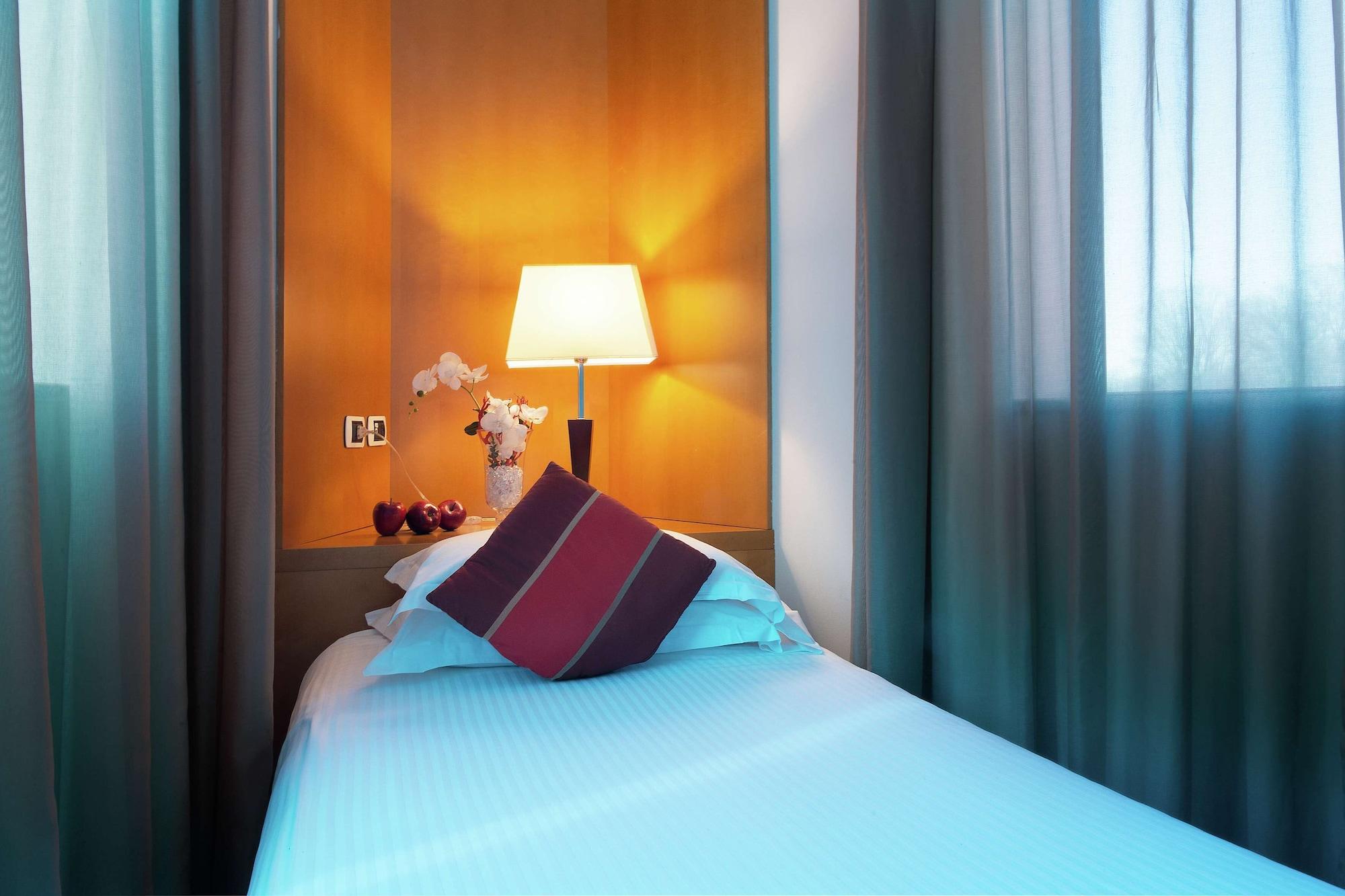ฮิลตั้น การ์เด้น อิินน์ มิลาน มัลเพนซ่า Hotel ซอมมา ลอมบาร์โด ภายนอก รูปภาพ