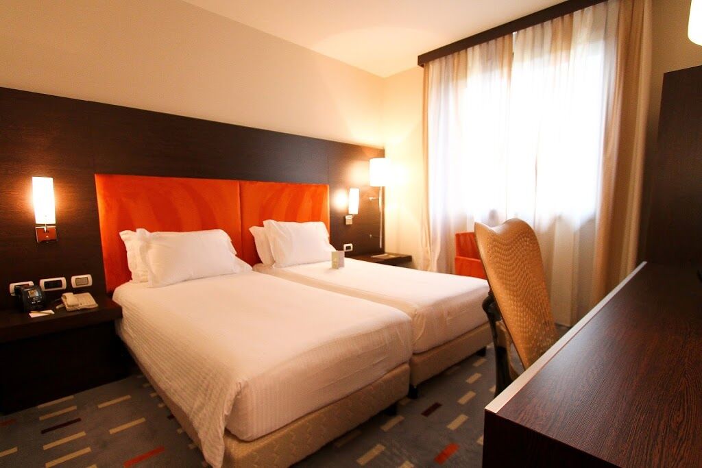 ฮิลตั้น การ์เด้น อิินน์ มิลาน มัลเพนซ่า Hotel ซอมมา ลอมบาร์โด ภายนอก รูปภาพ